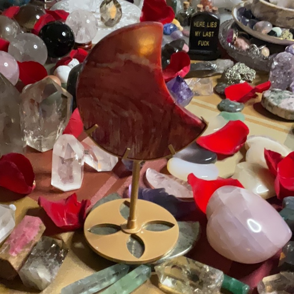 Red Moonstone Moon w/stand